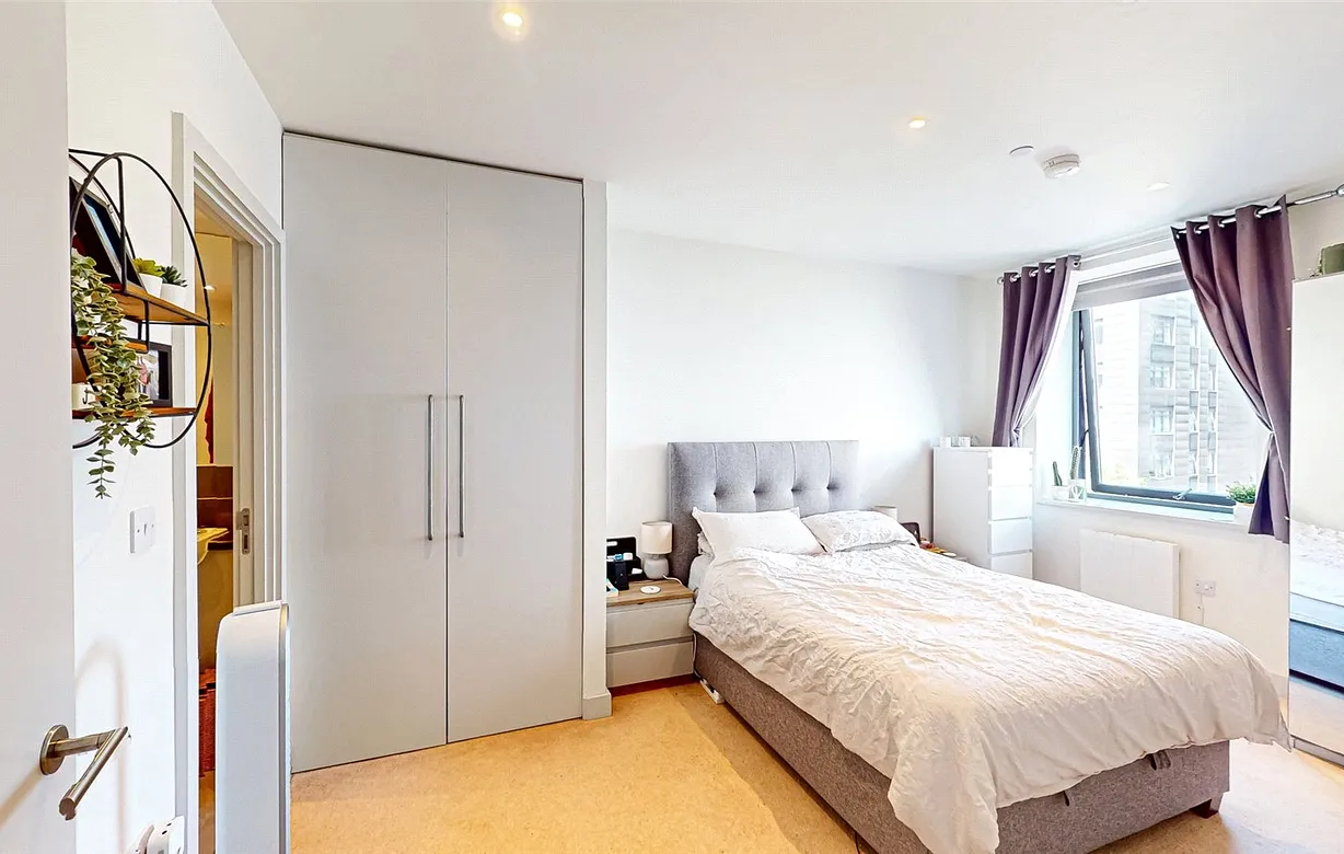 2 bedroom apartment to rent - Bentley Hurst