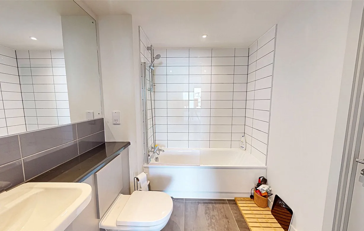 2 bedroom apartment to rent - Bentley Hurst