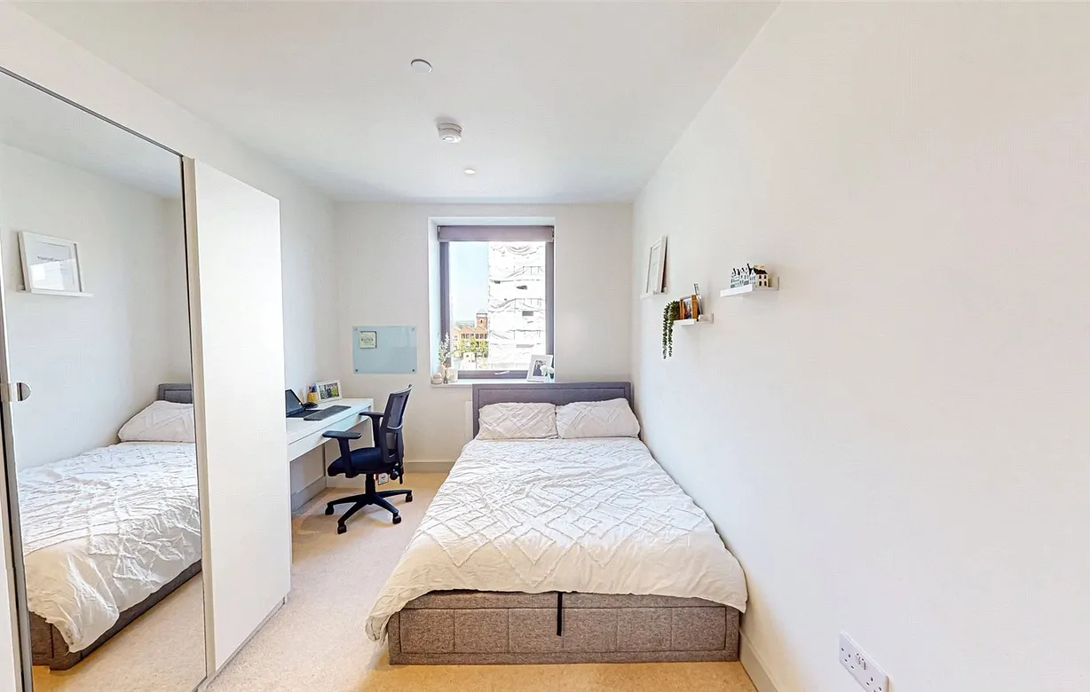 2 bedroom apartment to rent - Bentley Hurst