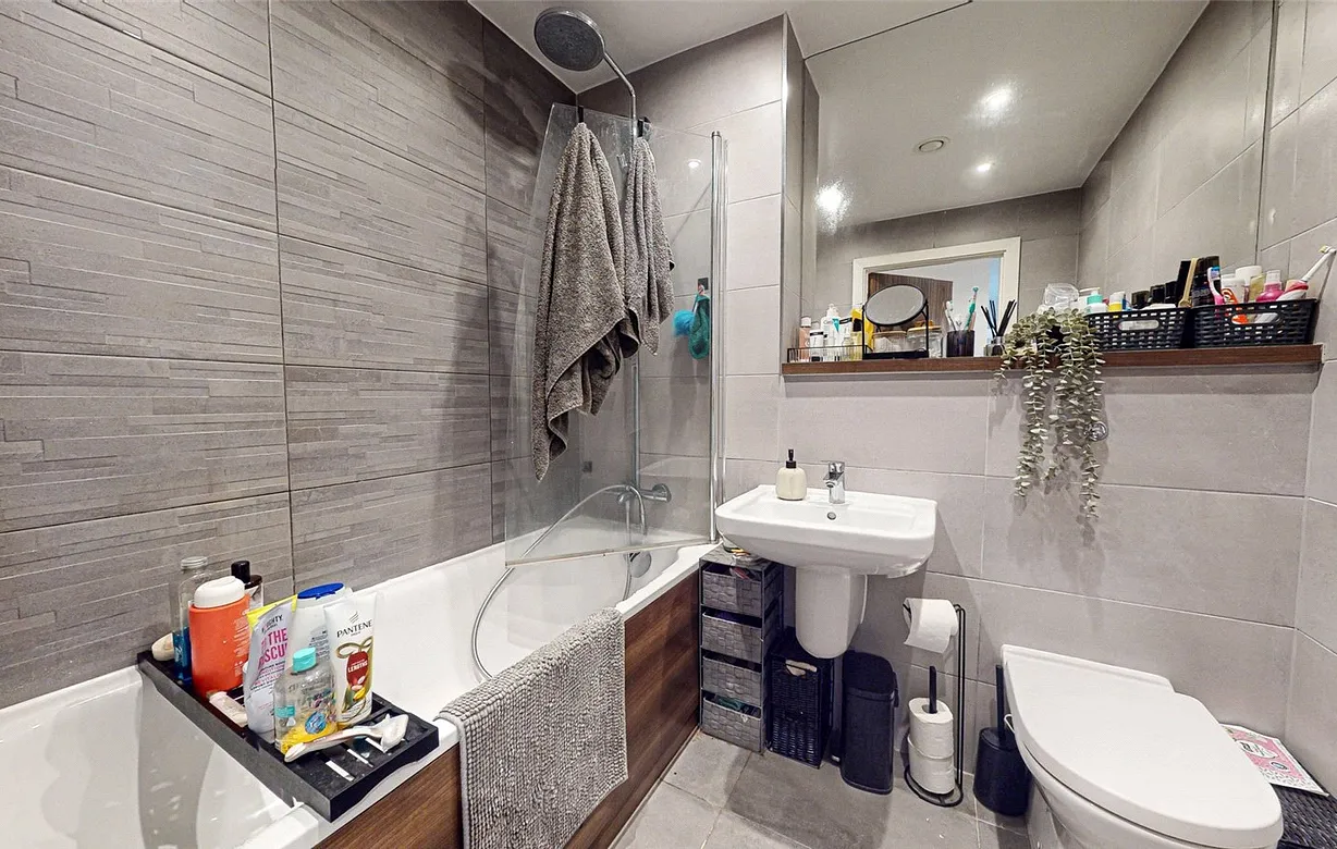 3 bedroom apartment for sale - Bentley Hurst