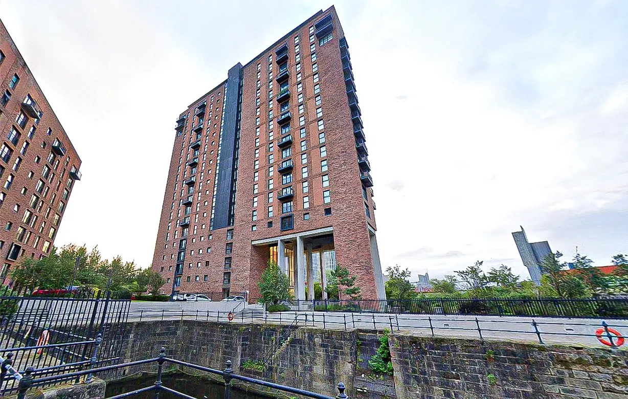 3 bedroom apartment for sale - Bentley Hurst