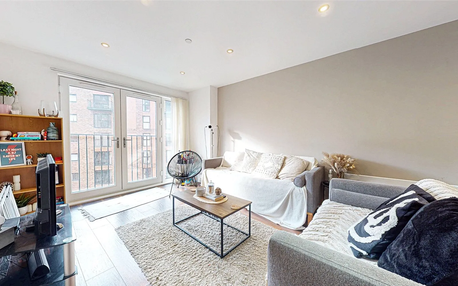 3 bedroom apartment for sale - Bentley Hurst