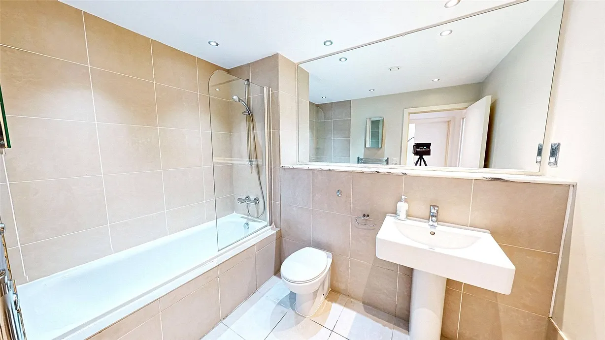 1 bedroom apartment for sale - Bentley Hurst