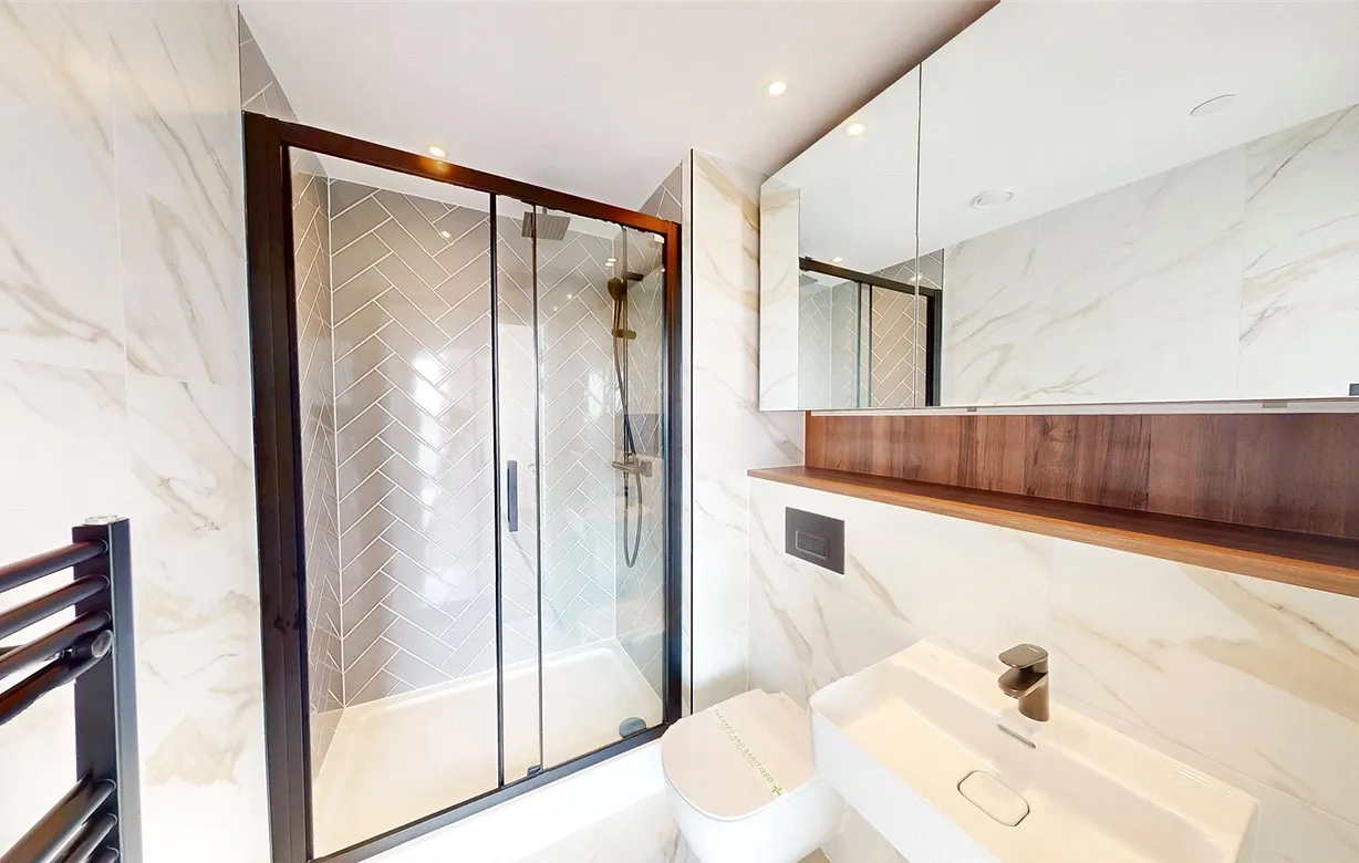 2 bedroom apartment to rent - Bentley Hurst