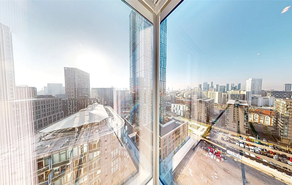 2 bedroom apartment to rent - Bentley Hurst