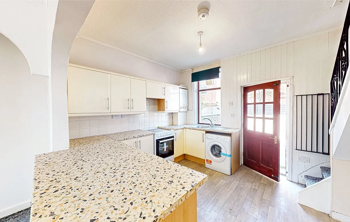 2 bedroom house to rent - Bentley Hurst