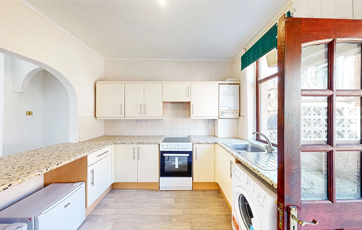 2 bedroom house to rent - Bentley Hurst