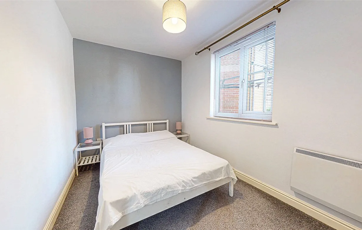 2 bedroom apartment for sale - Bentley Hurst