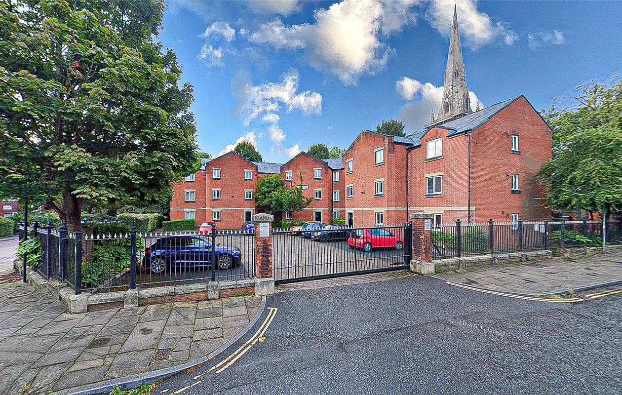 2 bedroom apartment for sale - Bentley Hurst