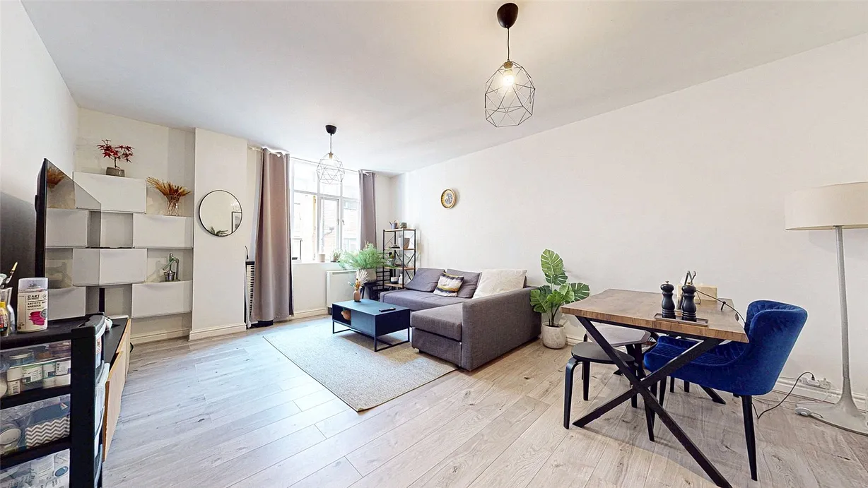 2 bedroom apartment for sale - Bentley Hurst