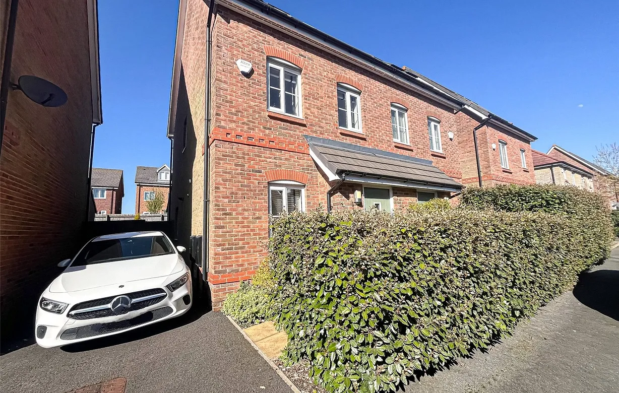 3 bedroom house to rent - Bentley Hurst