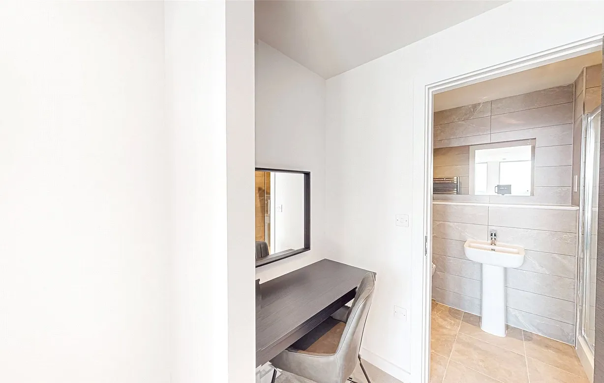 2 bedroom apartment to rent - Bentley Hurst