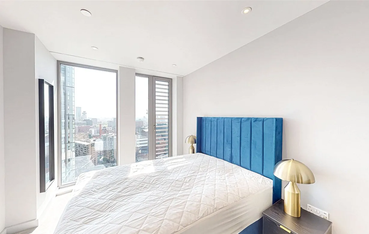 2 bedroom apartment to rent - Bentley Hurst