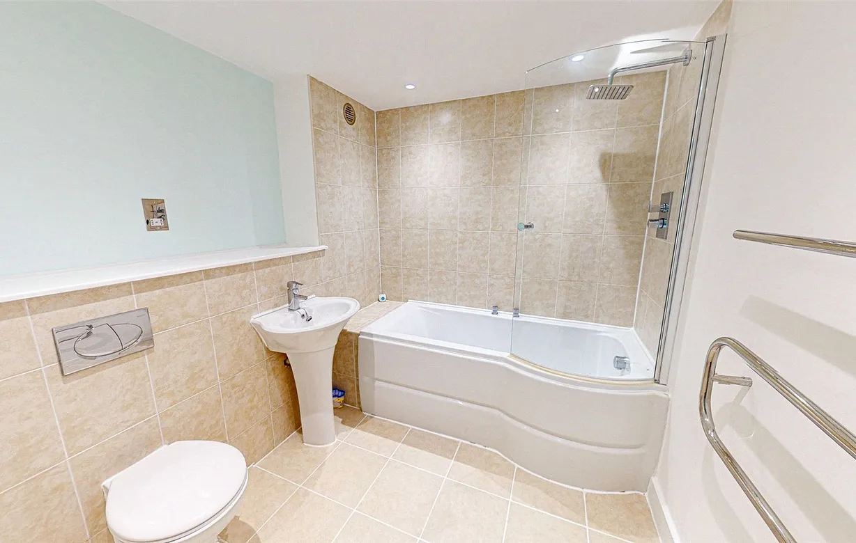 2 bedroom apartment for sale - Bentley Hurst