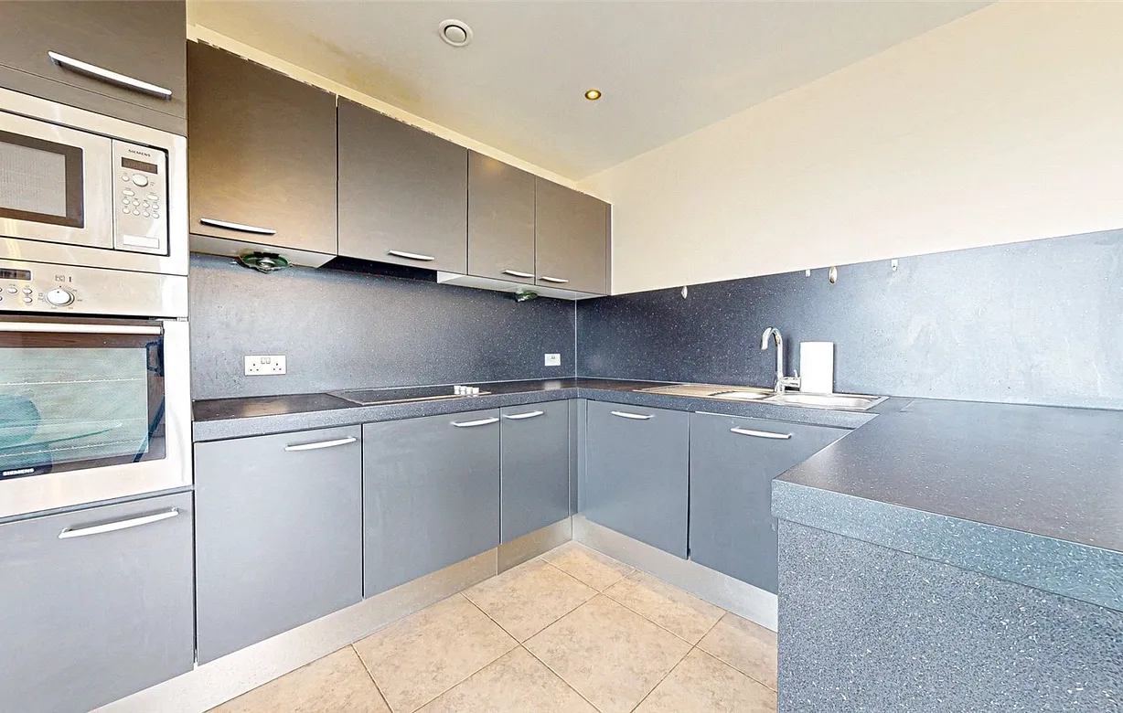 2 bedroom apartment for sale - Bentley Hurst