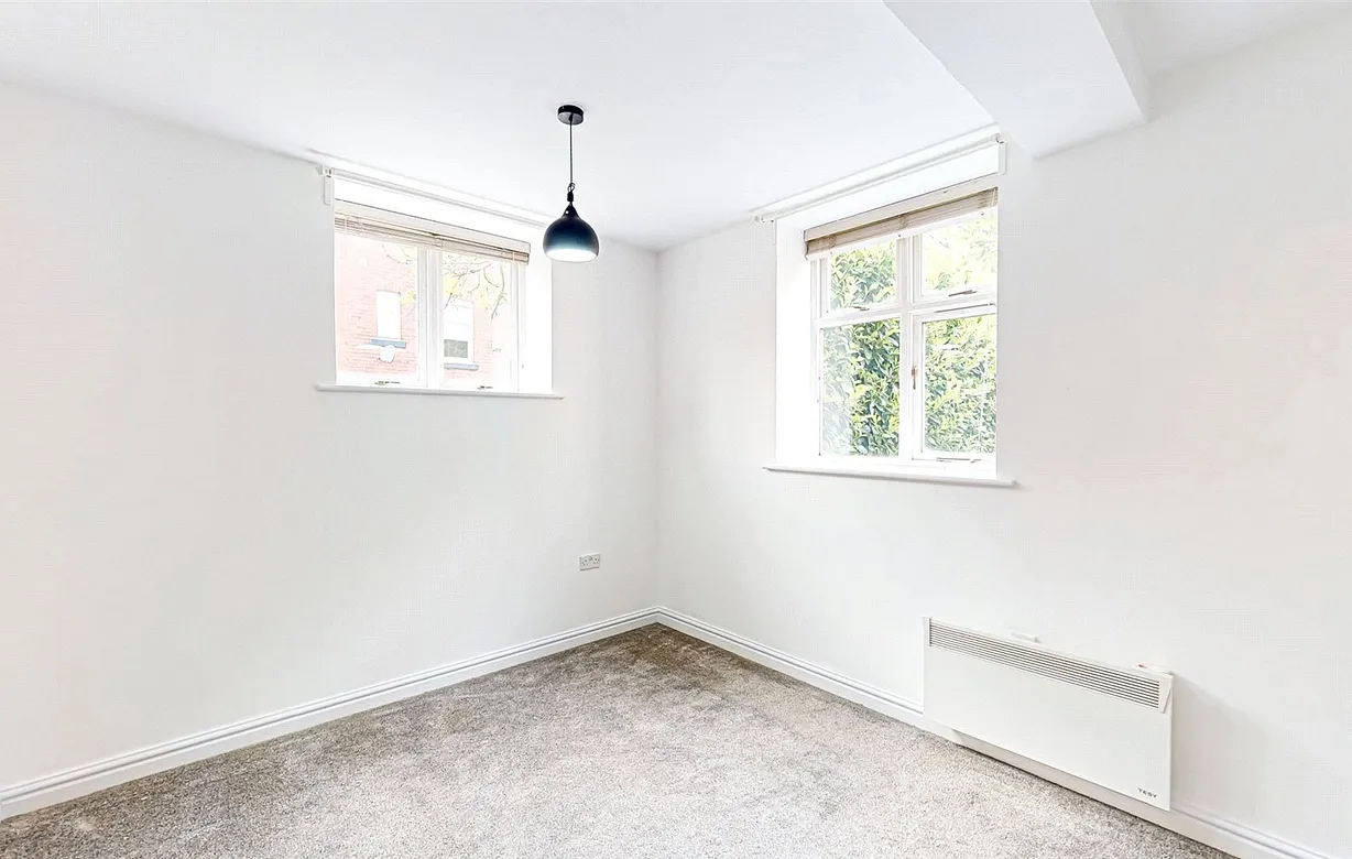 2 bedroom apartment to rent - Bentley Hurst