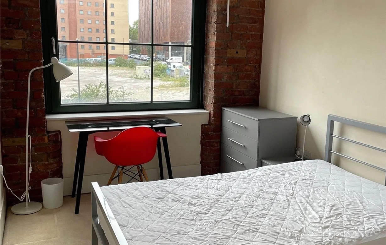 2 bedroom apartment to rent - Bentley Hurst