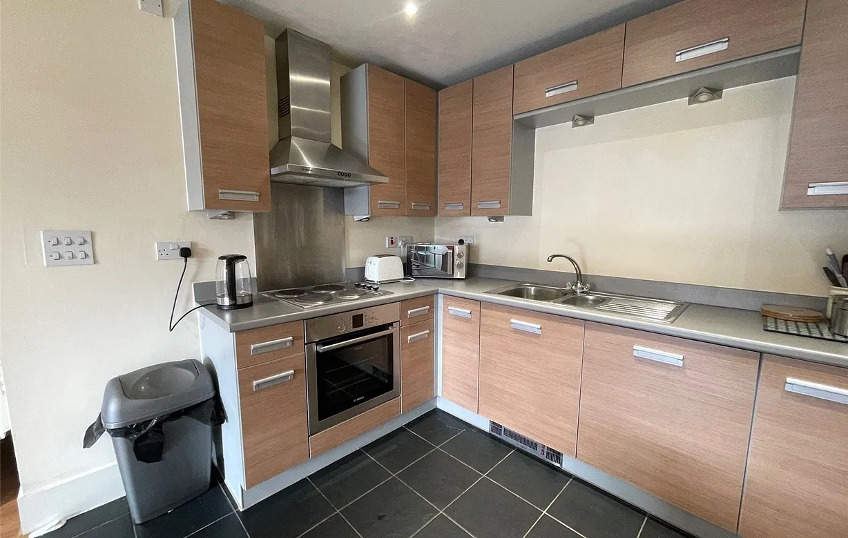 2 bedroom apartment to rent - Bentley Hurst