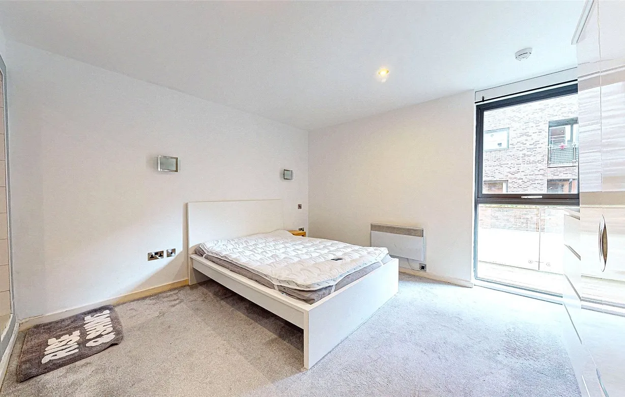 2 bedroom apartment to rent - Bentley Hurst