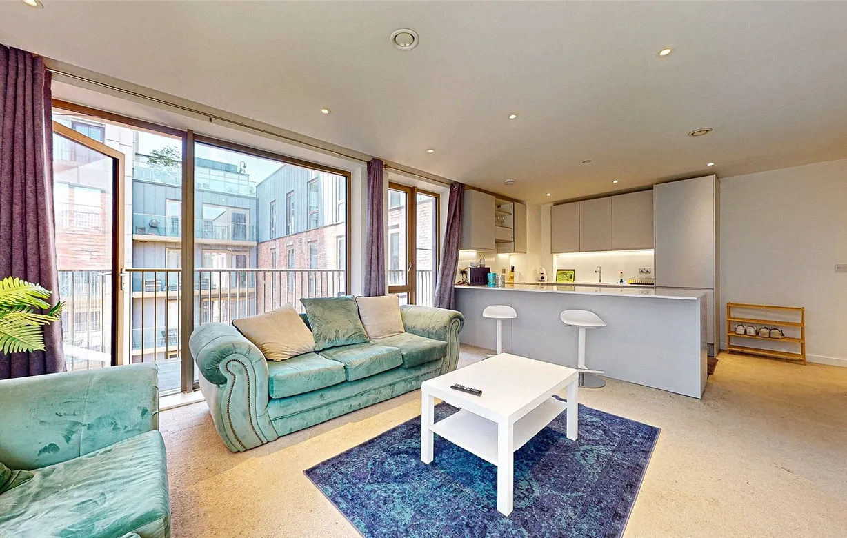 2 bedroom apartment for sale - Bentley Hurst