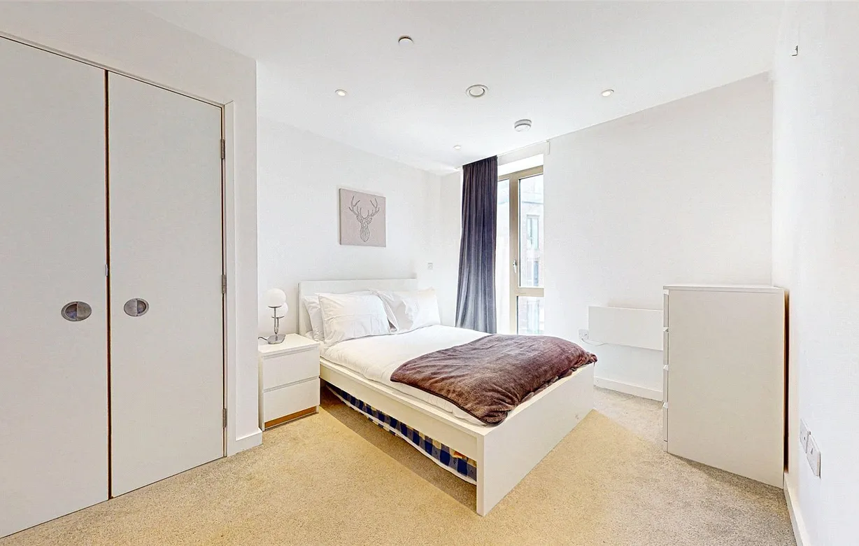 2 bedroom apartment for sale - Bentley Hurst