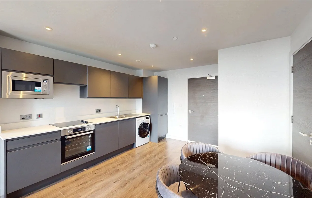 2 bedroom apartment to rent - Bentley Hurst