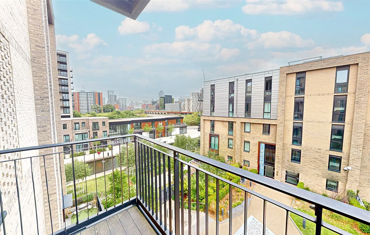 1 bedroom apartment for sale - Bentley Hurst