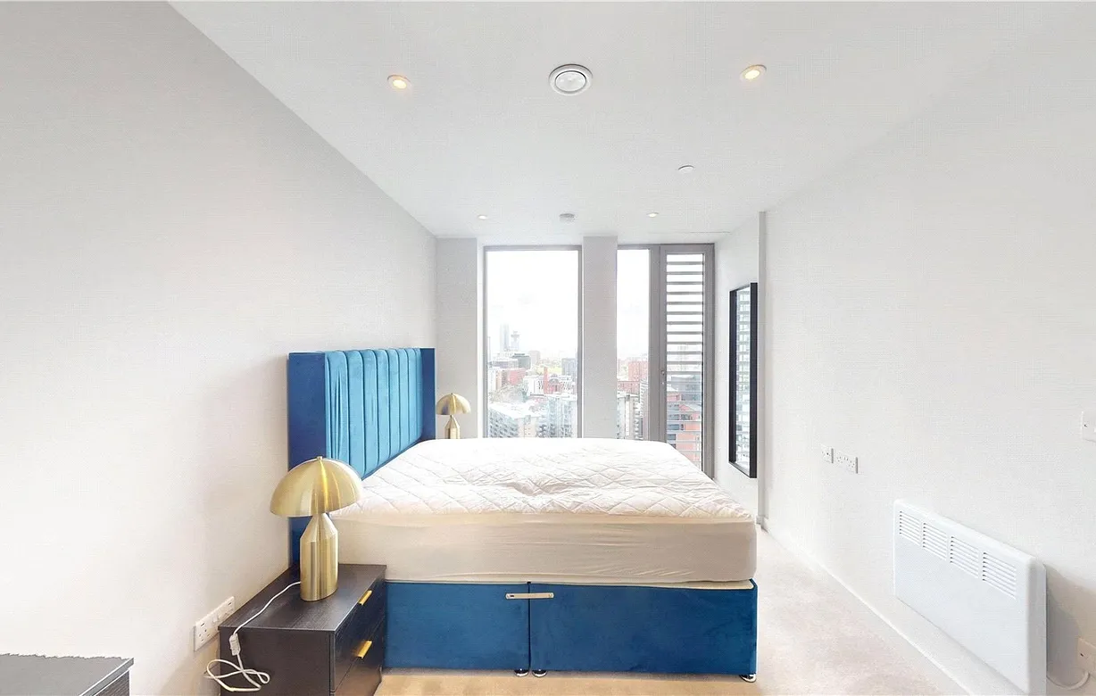 2 bedroom apartment to rent - Bentley Hurst