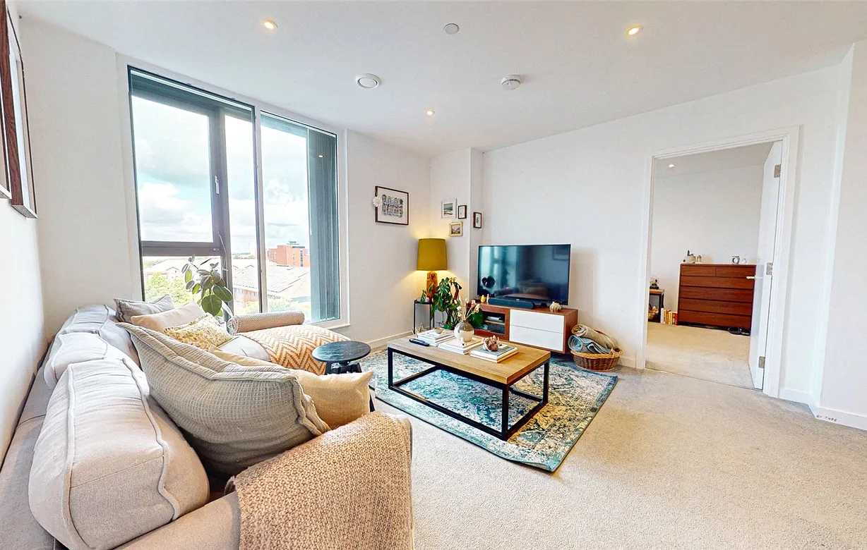 2 bedroom apartment for sale - Bentley Hurst
