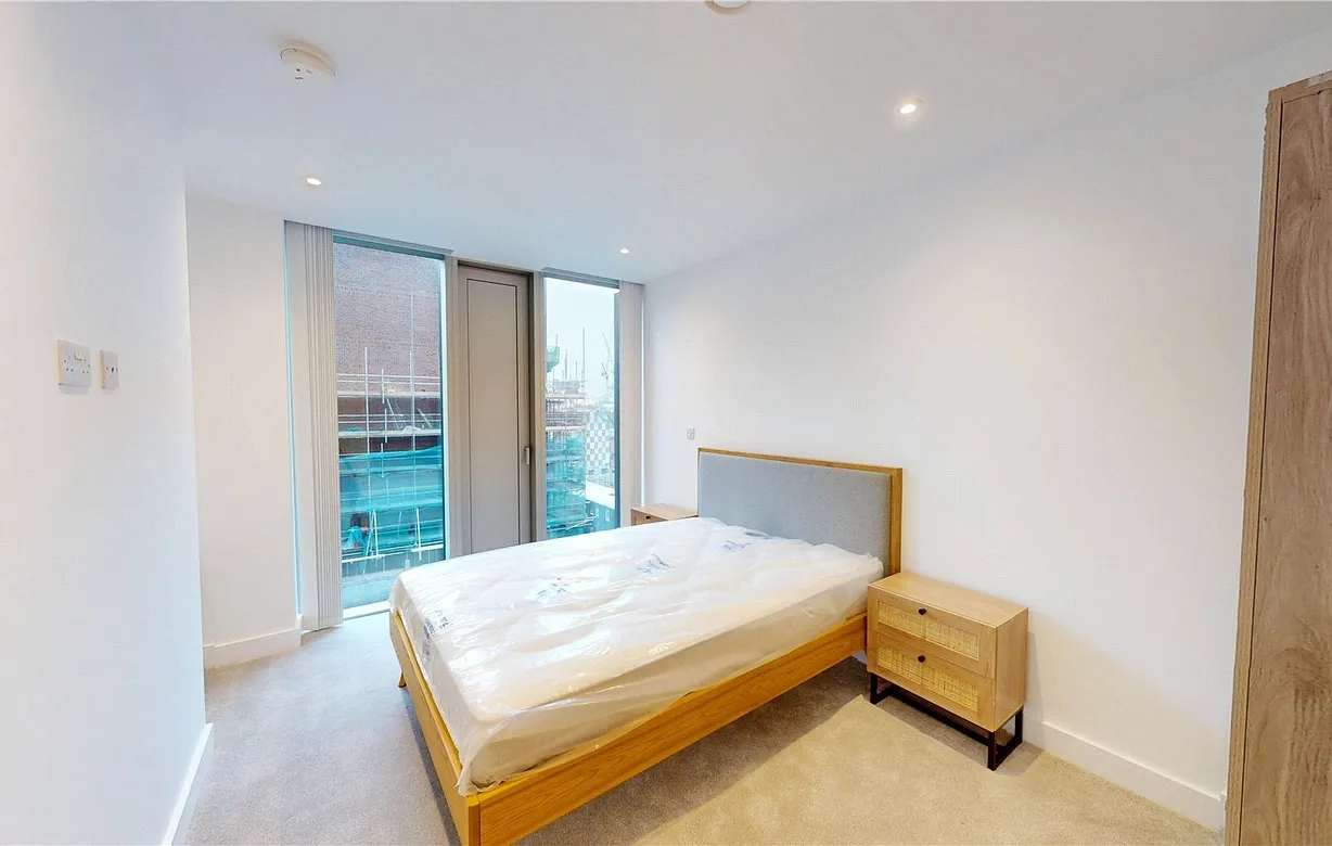 2 bedroom apartment to rent - Bentley Hurst