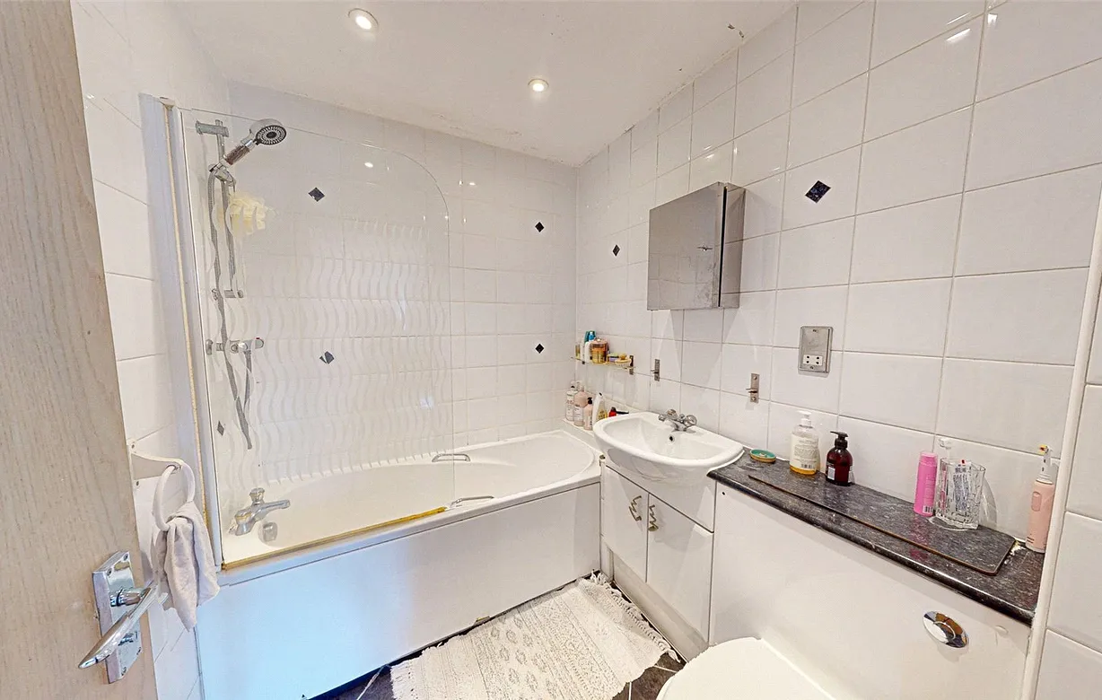 2 bedroom apartment for sale - Bentley Hurst