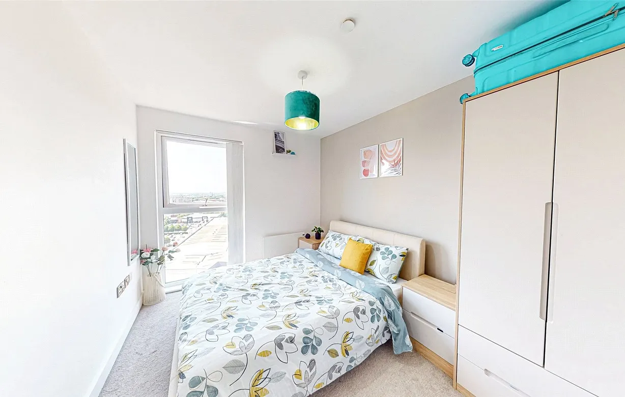 3 bedroom apartment for sale - Bentley Hurst