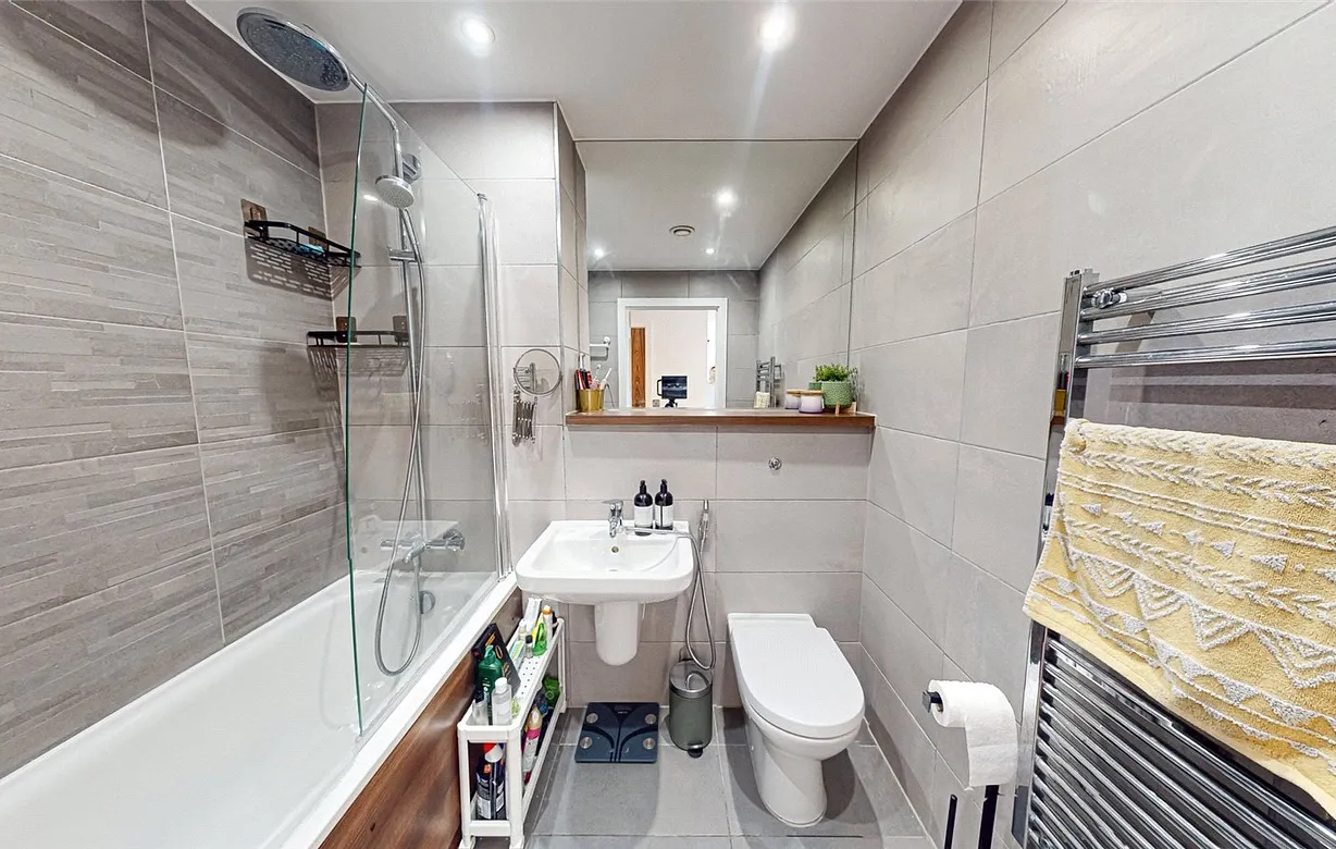 3 bedroom apartment for sale - Bentley Hurst