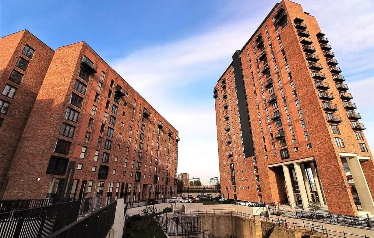 3 bedroom apartment for sale - Bentley Hurst