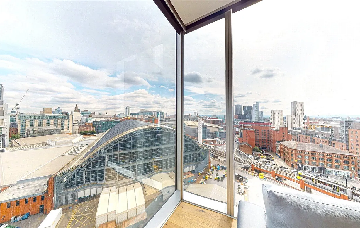 2 bedroom apartment to rent - Bentley Hurst
