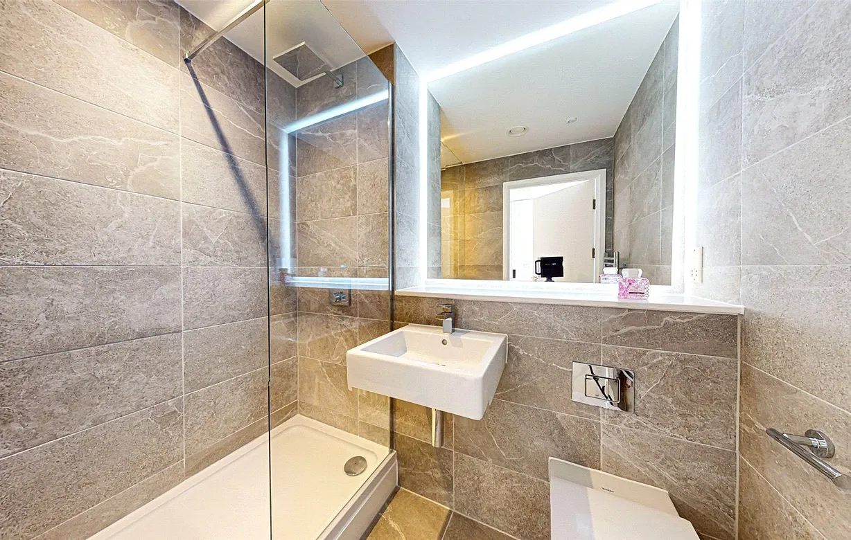 2 bedroom apartment to rent - Bentley Hurst