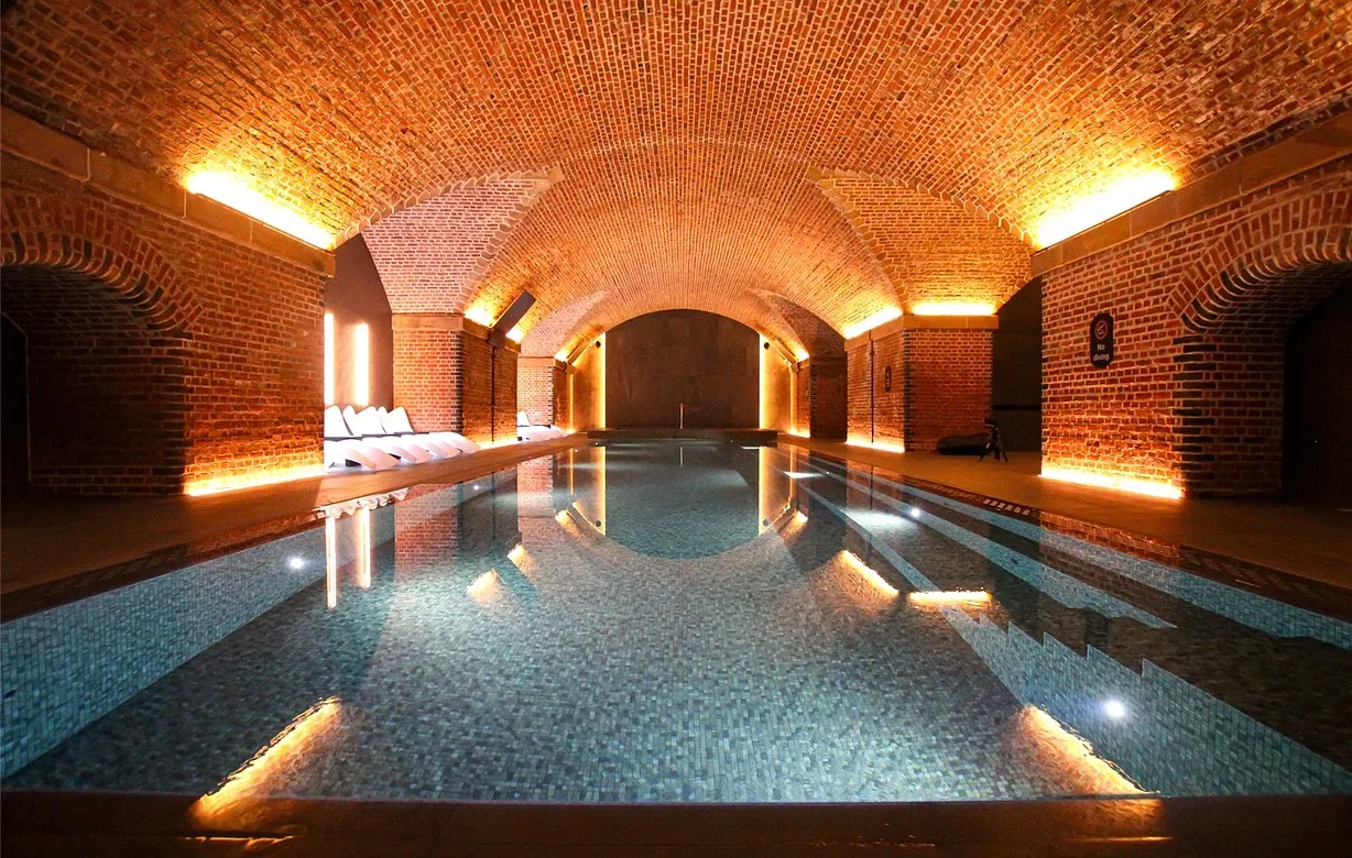 2 bedroom apartment to rent - Bentley Hurst
