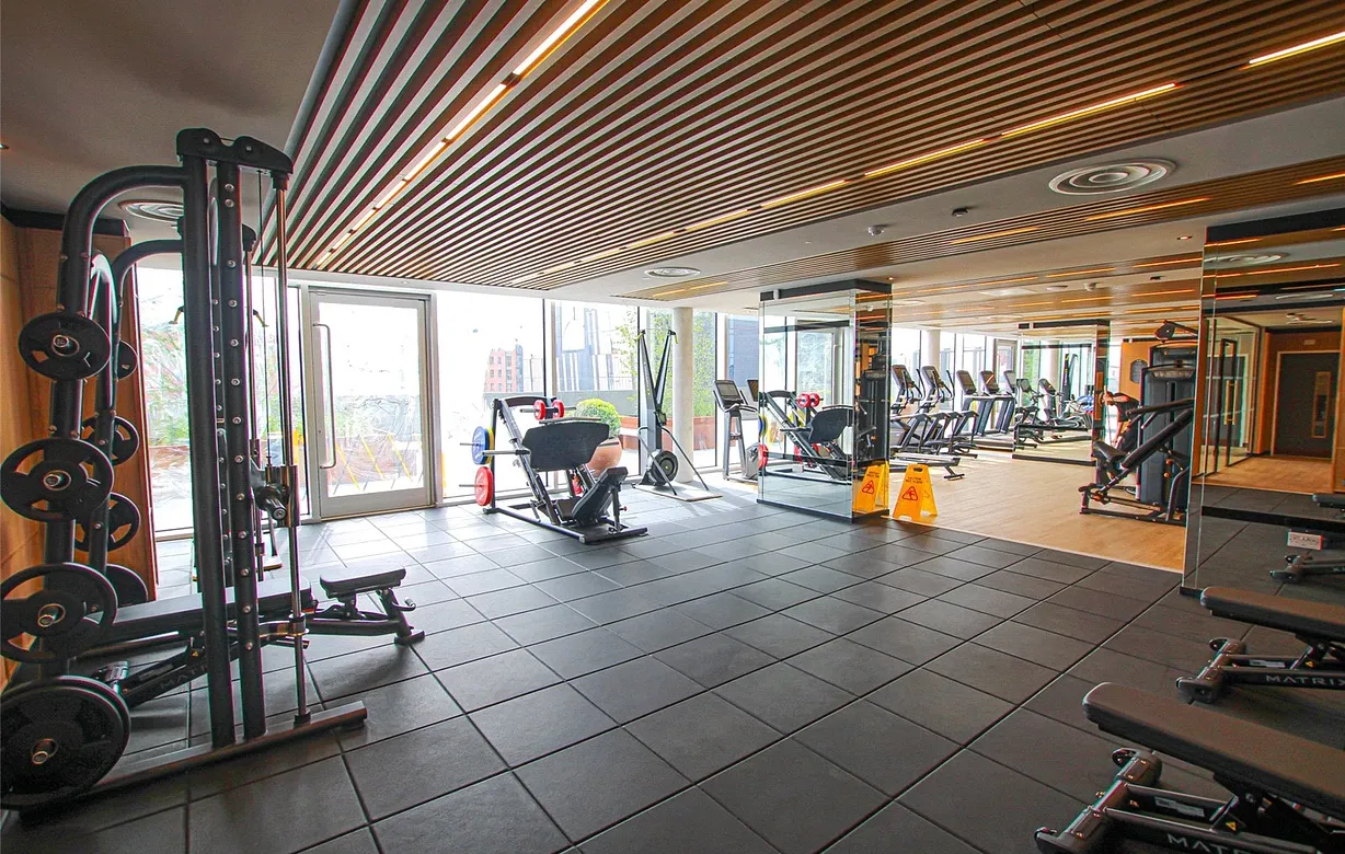 2 bedroom apartment to rent - Bentley Hurst