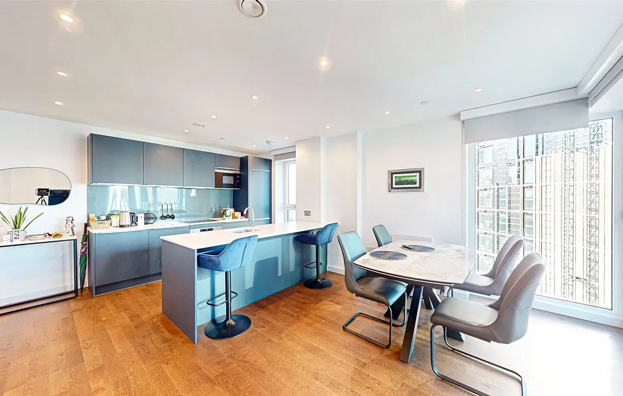 2 bedroom apartment to rent - Bentley Hurst