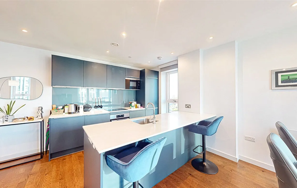 2 bedroom apartment to rent - Bentley Hurst