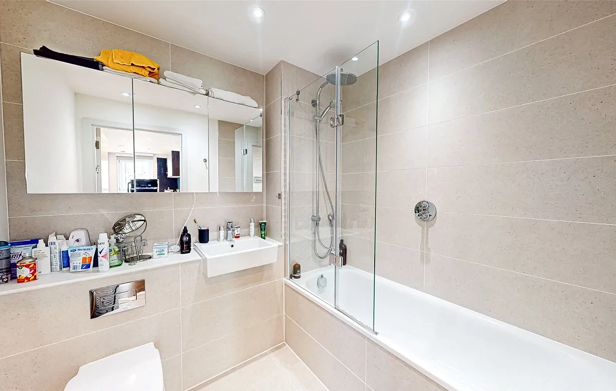 2 bedroom apartment to rent - Bentley Hurst