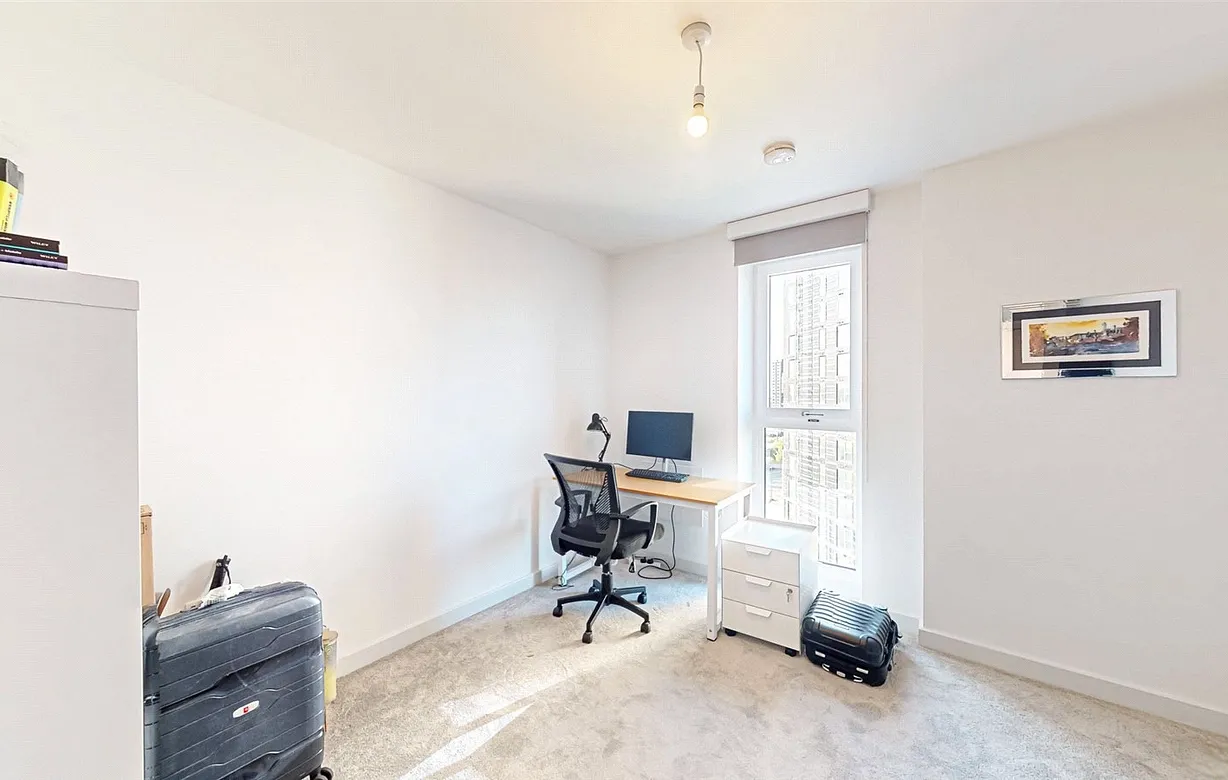 2 bedroom apartment to rent - Bentley Hurst