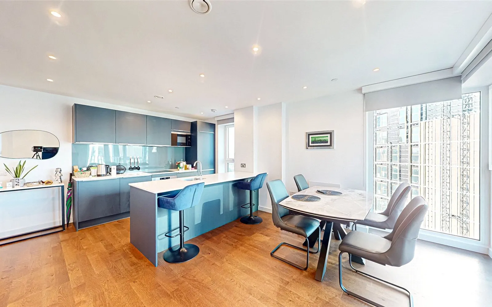 2 bedroom apartment to rent - Bentley Hurst