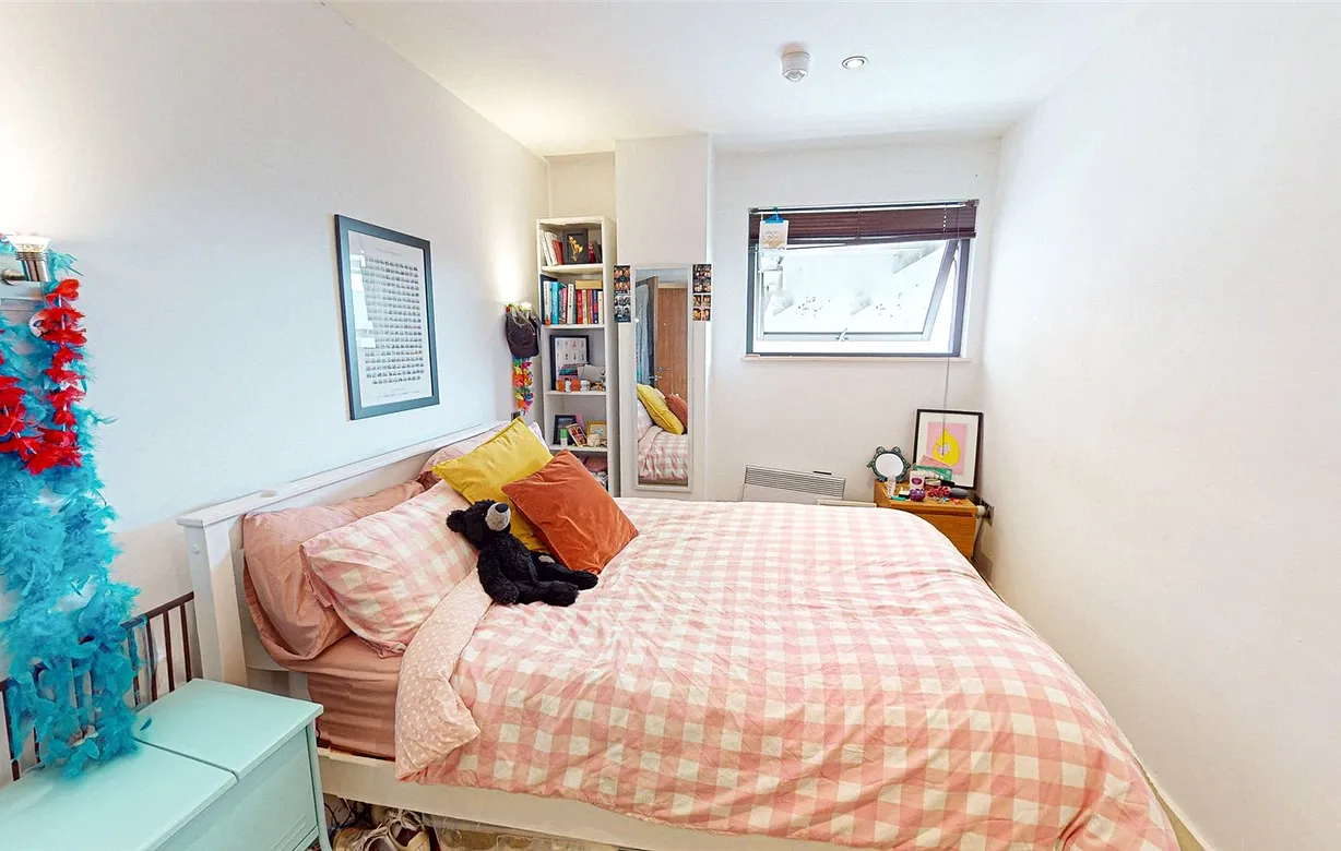 2 bedroom apartment for sale - Bentley Hurst