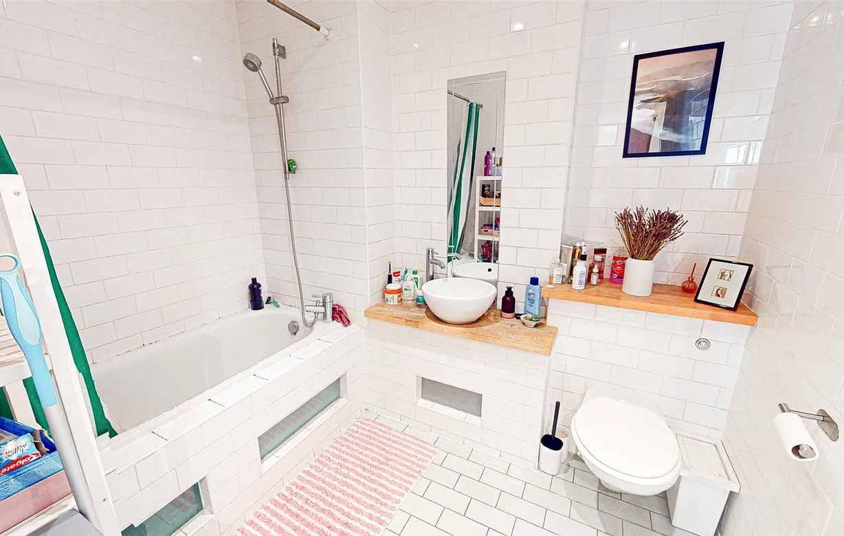 2 bedroom apartment for sale - Bentley Hurst