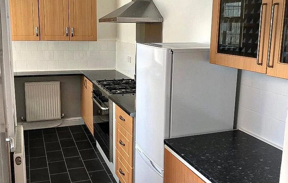 2 bedroom house for sale - Bentley Hurst