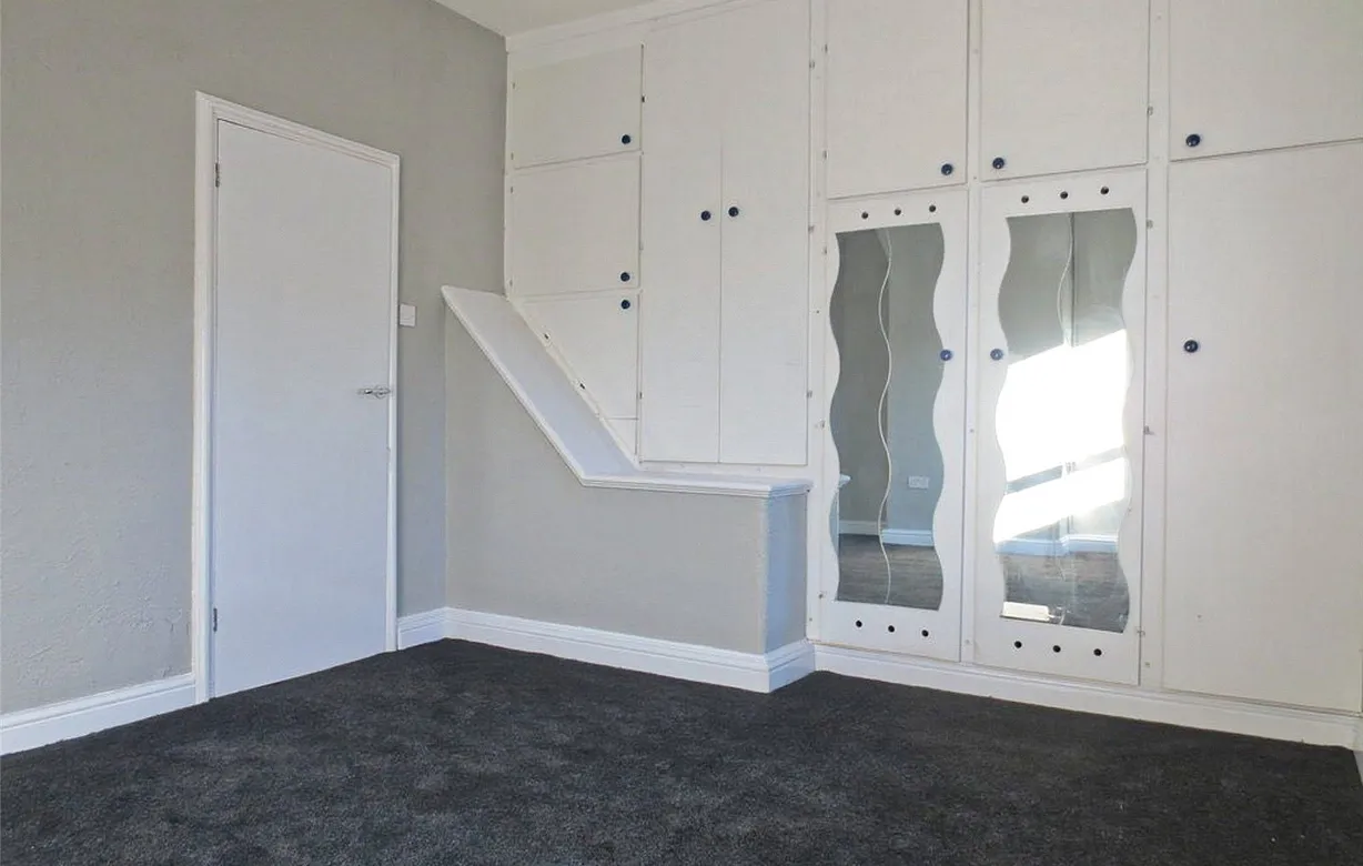 2 bedroom house for sale - Bentley Hurst