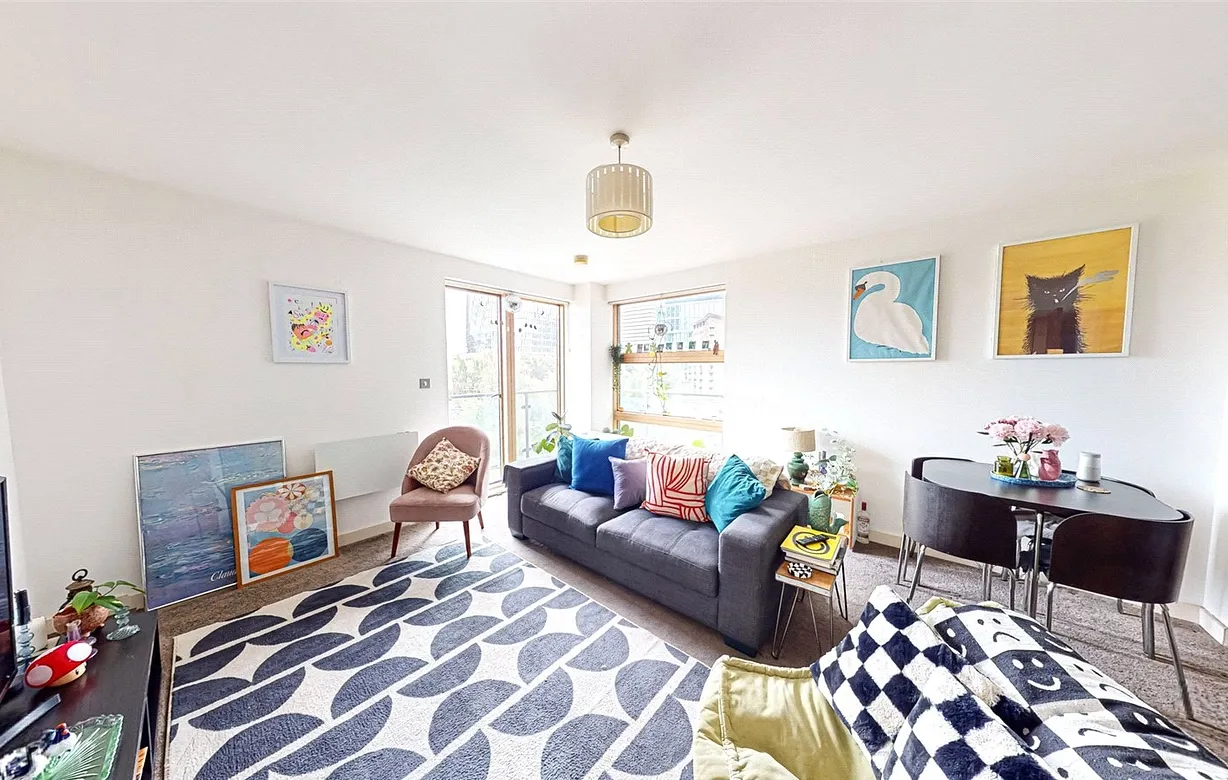 2 bedroom apartment for sale - Bentley Hurst