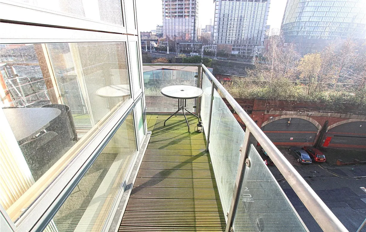 2 bedroom apartment for sale - Bentley Hurst