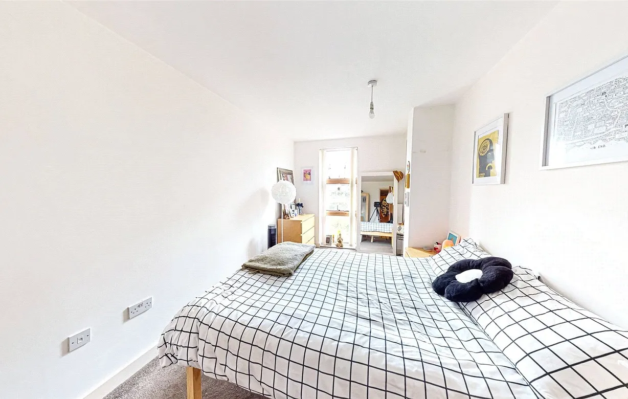 2 bedroom apartment for sale - Bentley Hurst